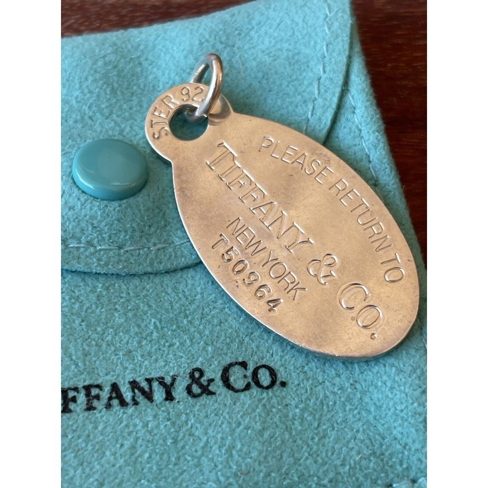Tiffany & Co Please Return To Sterling Silver 925 Oval Tag Charm Pendant - Picture 2 of 8